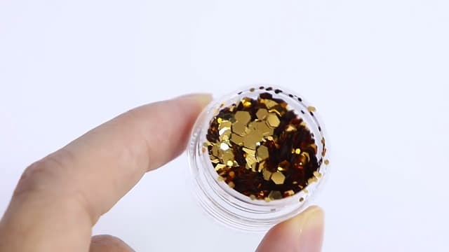 Golden Fall Nail Art Glitters Maple Leaf Nail Sequins, LPOODDNU Autumn Leaves Nail Decoration Accessories 3D Maple Leaves Nail Decals Professional Fall Nail Designs for Women Manicure DIY, 6 Jars