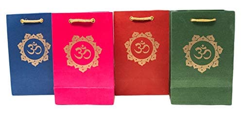 Desi Favors Om Paper Bags - Indian Gifts, Party Favor, Goodie Bags, Small Paper for Diwali Gifts, Pooja Favors, Housewarming Gifts, Wedding Return Gifts - 5.3x8 Inch (Pack of 8)