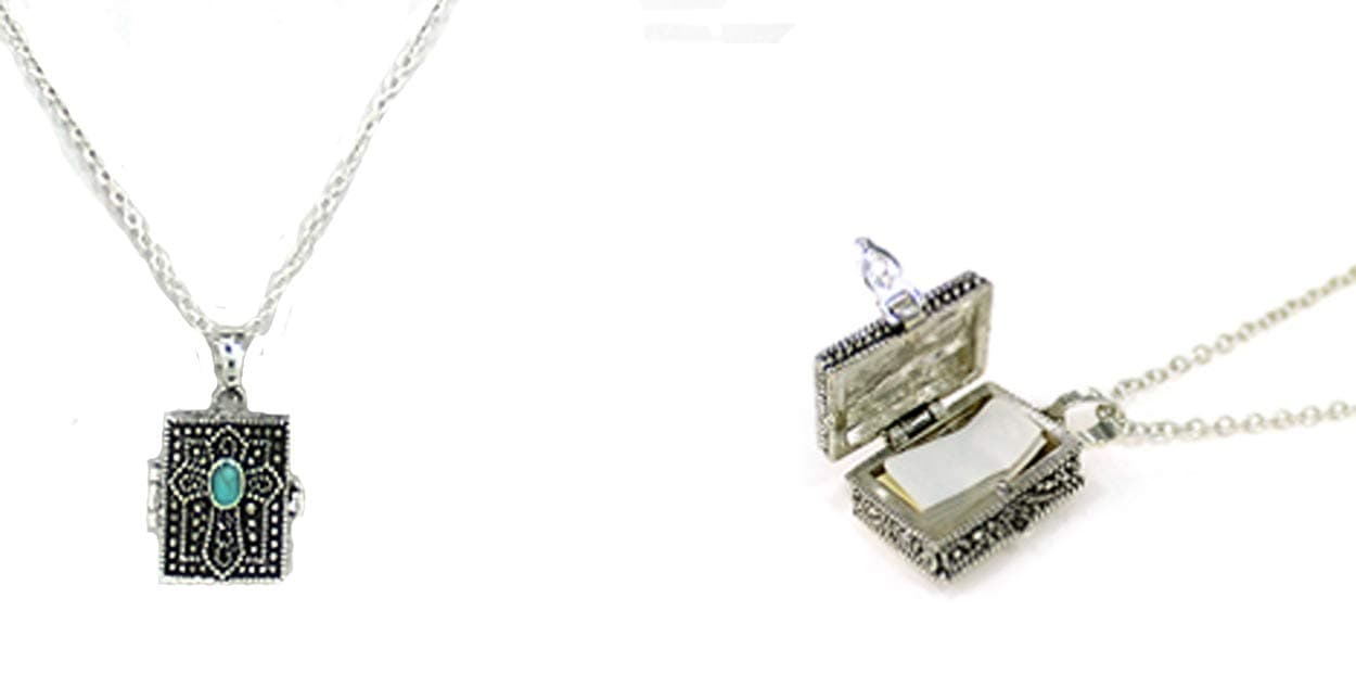 4031468 Prayer Locket Necklace Cross Christian Religous Keepsake Heirloom