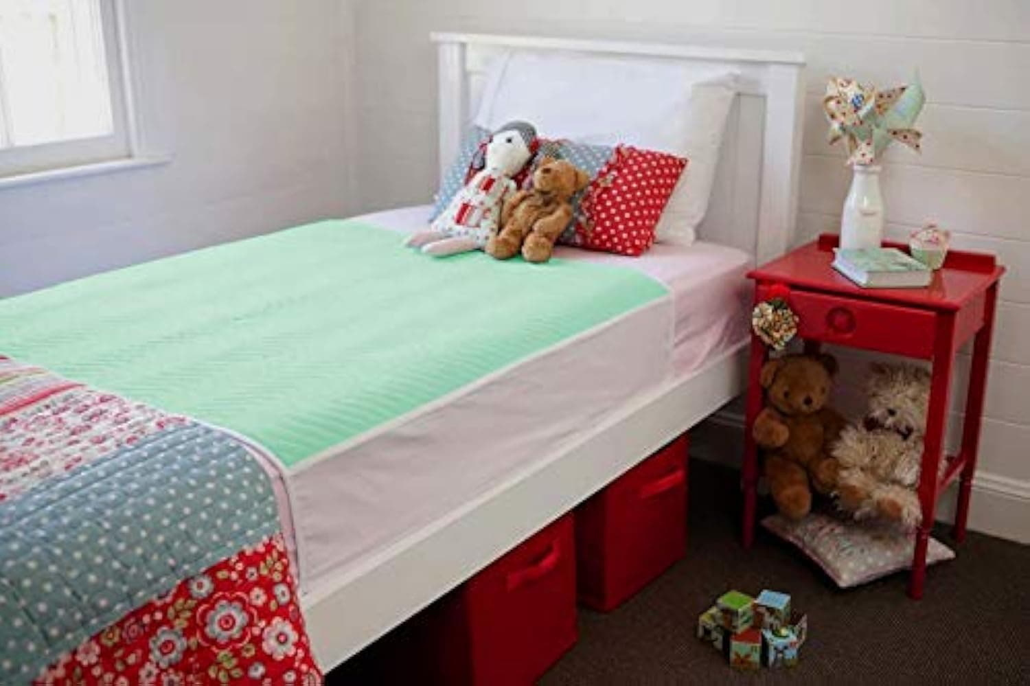 Children's Dry Night Bed Wetting Sheet/Waterproof Mattress Protector for all Single and Toddler beds: 90 x 90 cm,35½” x 35½", wings additional 50 cm on each side.