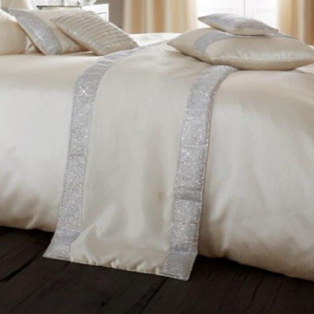 Oxy Quilted Bed Runner Fancy Diamante Luxurious Modern Bedding (Cream, Bed Runner Only)
