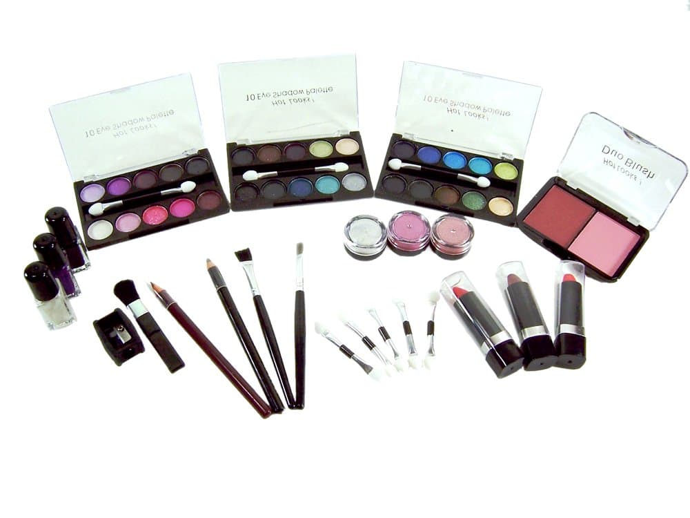 Lady De 60 Pieces Make Up / Eye Shadows Kit Set (BY PROFUSSION)