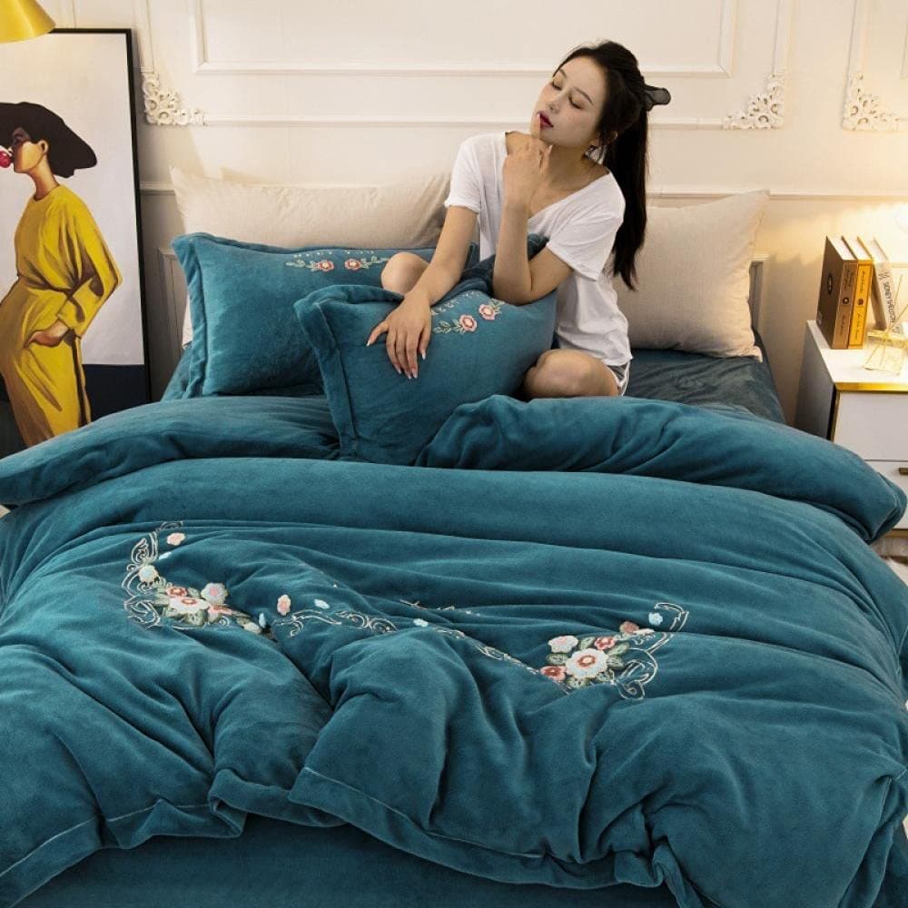 Duvet Cover Set Queen,Winter Thick Towel Embroidery Flannel Duvet Cover, Crystal Velvet Warm Comforter Set Bed Green 220240cm 4pcs (Blue green)
