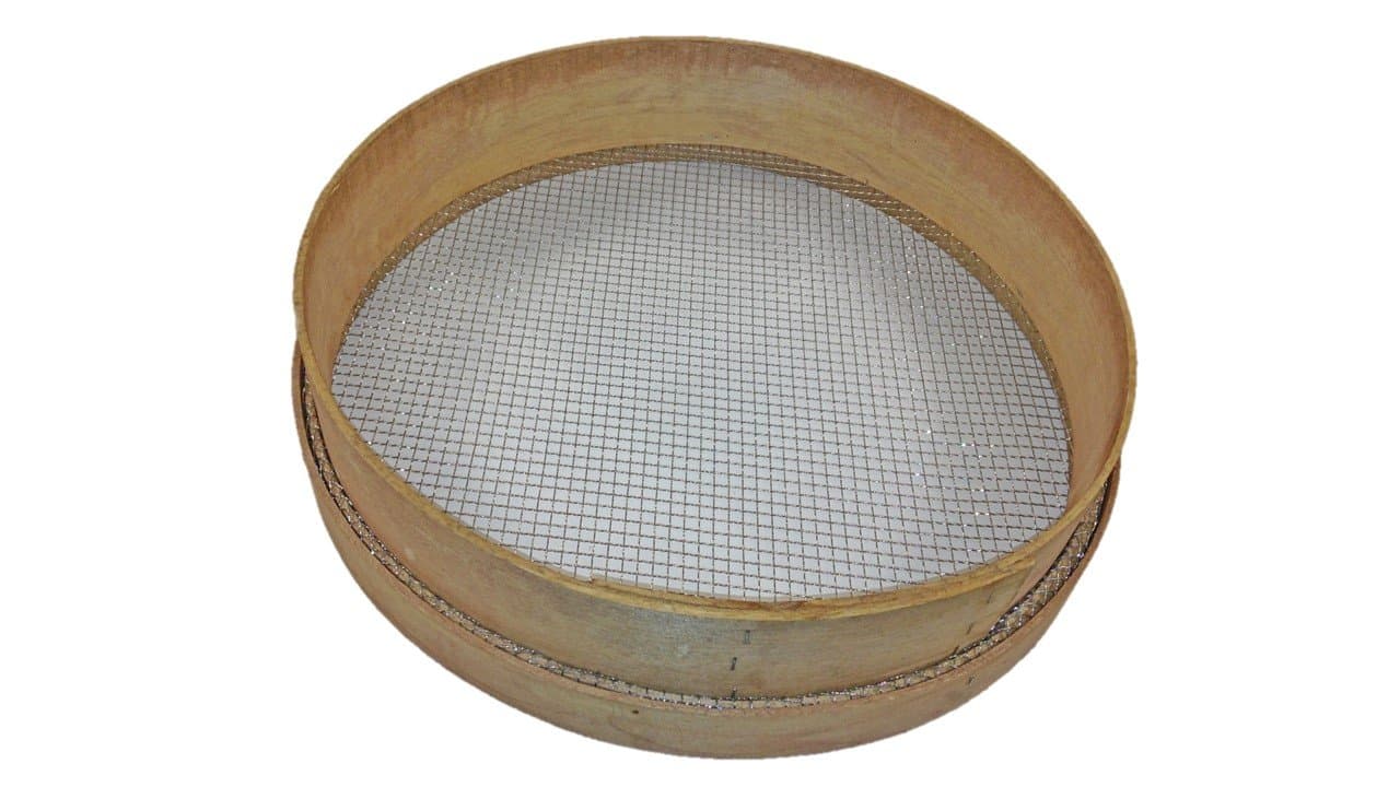 Greenkey 758 7mm Mesh Traditional Wooden Garden Riddle - Brown