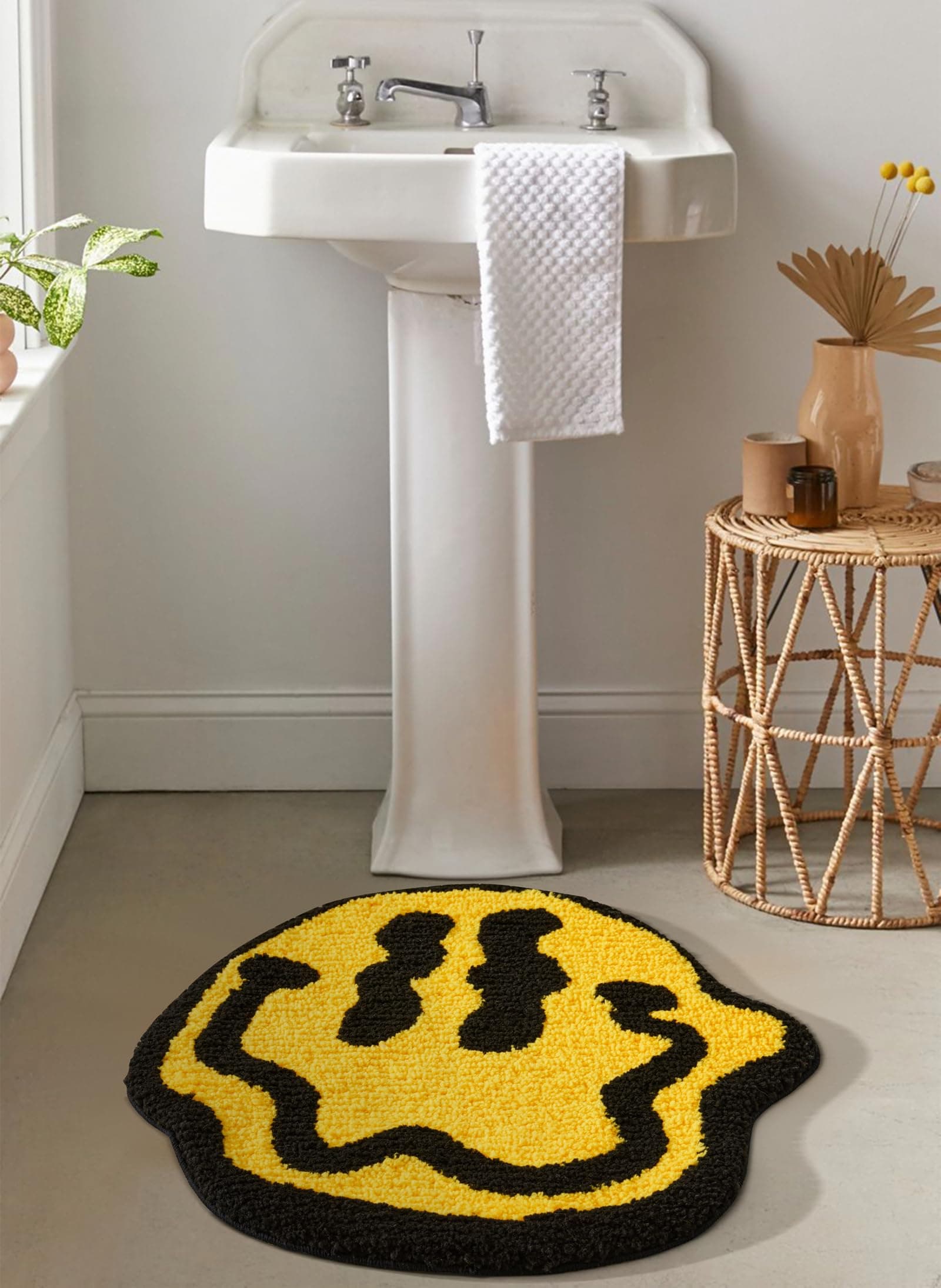Estmy Trippy Happy Face 2ft Round Bathroom Rugs Yellow/Black Non Slip Rubber Backed Washable, Groovy Aesthetic Abstract Hippie Retro Funny Cute Cool Soft Plush Absorbent Bath Mat Shower Floor Rug
