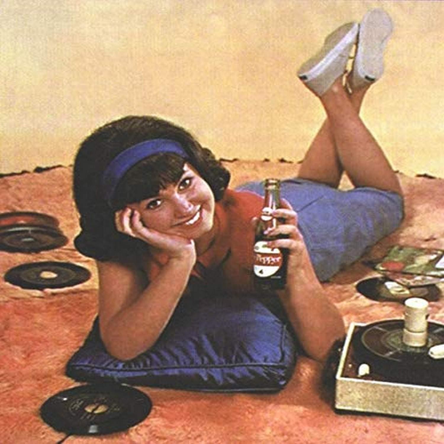 Posterazzi DAP17024 Donna Loren - Dr.Pepper Commercial Photo Print, 8 x 10, Multi