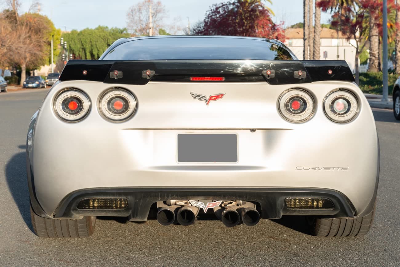 for 2005-2013 Chevrolet Corvette C6 | C6.5 Style Rear Trunk Lid Wing Spoiler WickerBill with Plug & Play Third Brake Light (Painted Carbon Flash Metallic with Smoke Tinted WickerBill)