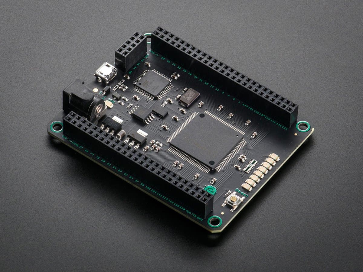 Adafruit Mojo FPGA Development Board [ADA1553]