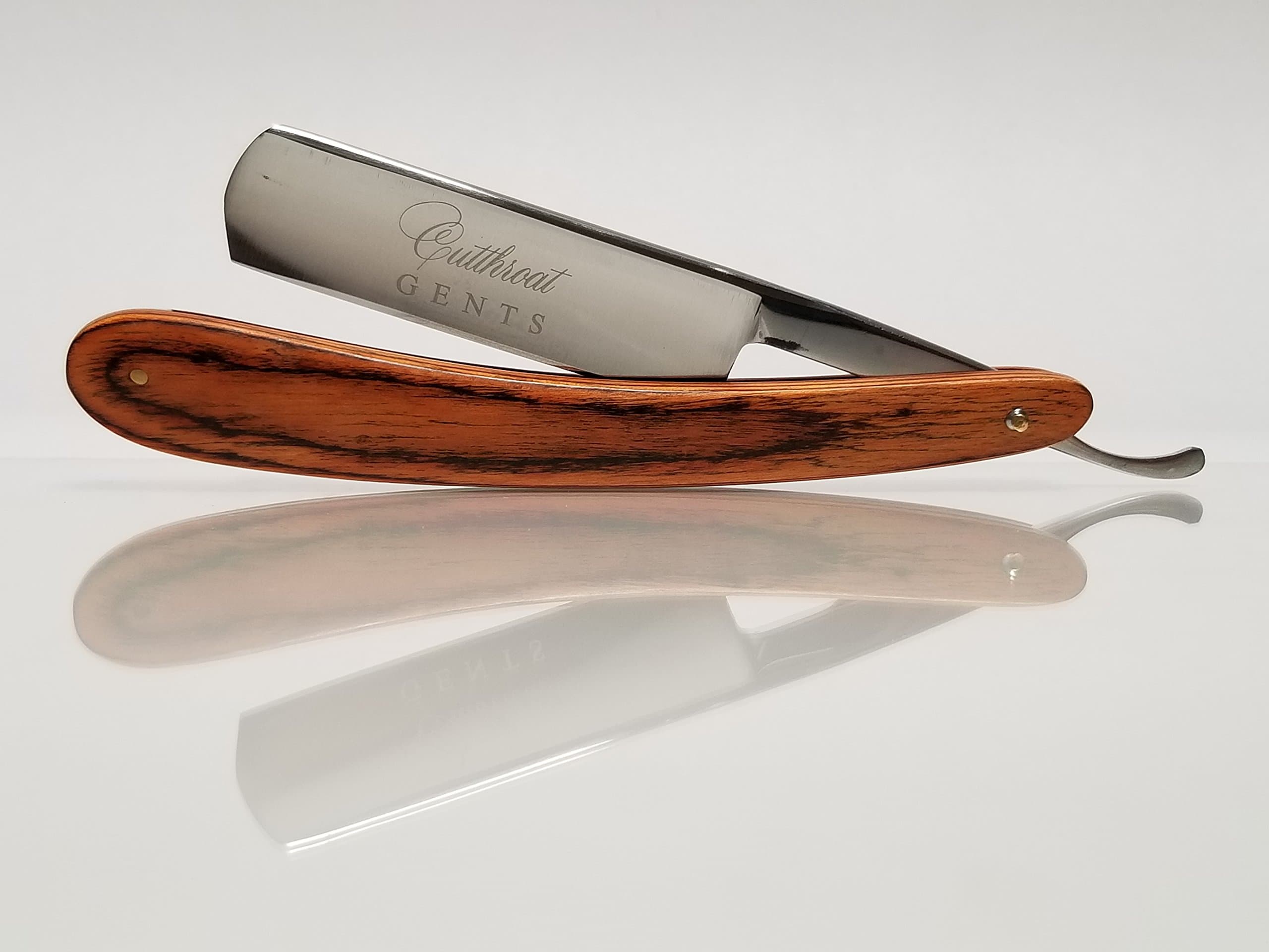 Men's Shaving Straight Razor Professional Quality 100% Carbon Steel Cutthroat Blade Brown Wood Handles Perfect for Your Shaving Set Guaranteed
