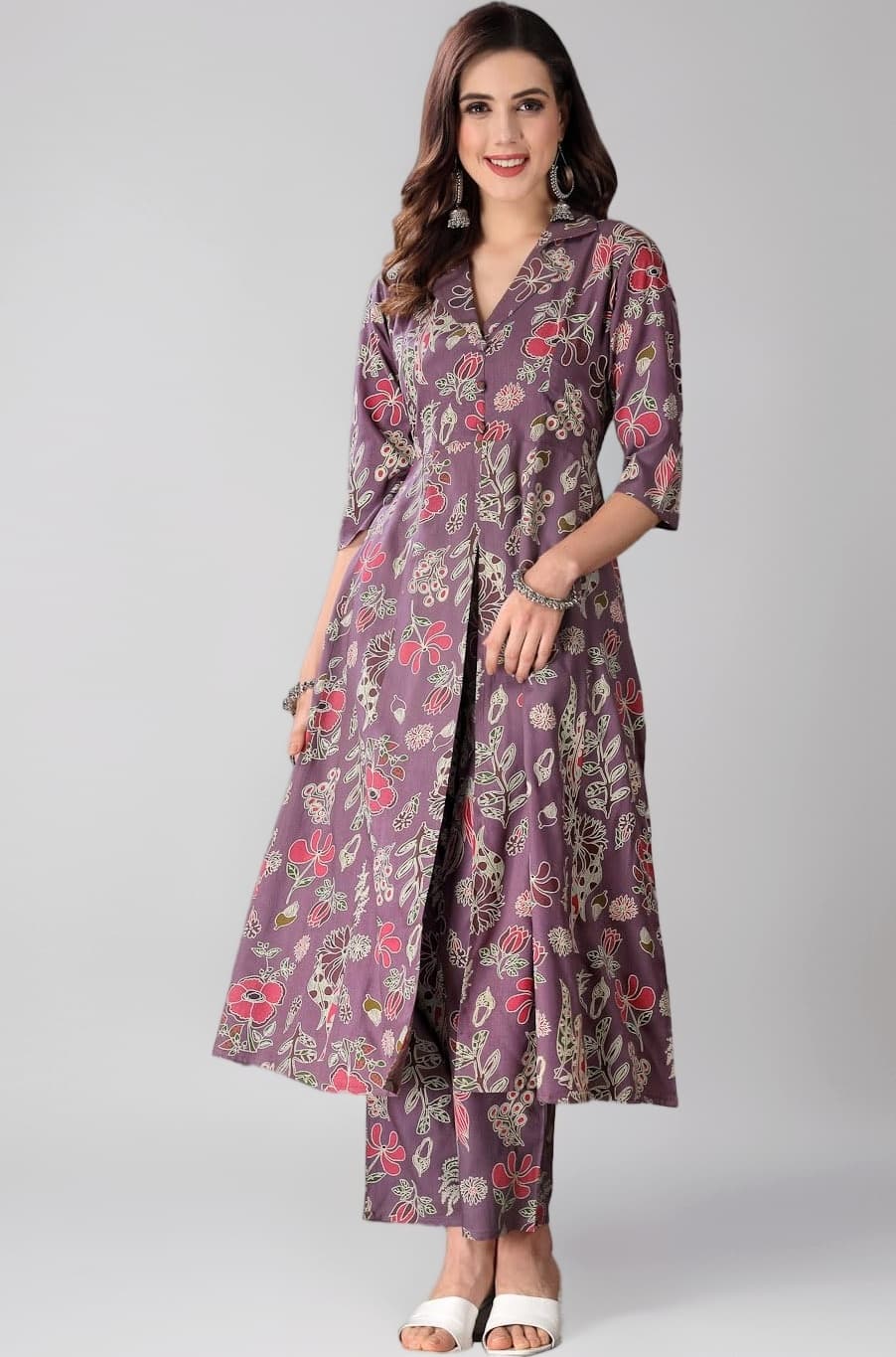 Stylum Women Floral Printed Rayon Kurta Pant Set