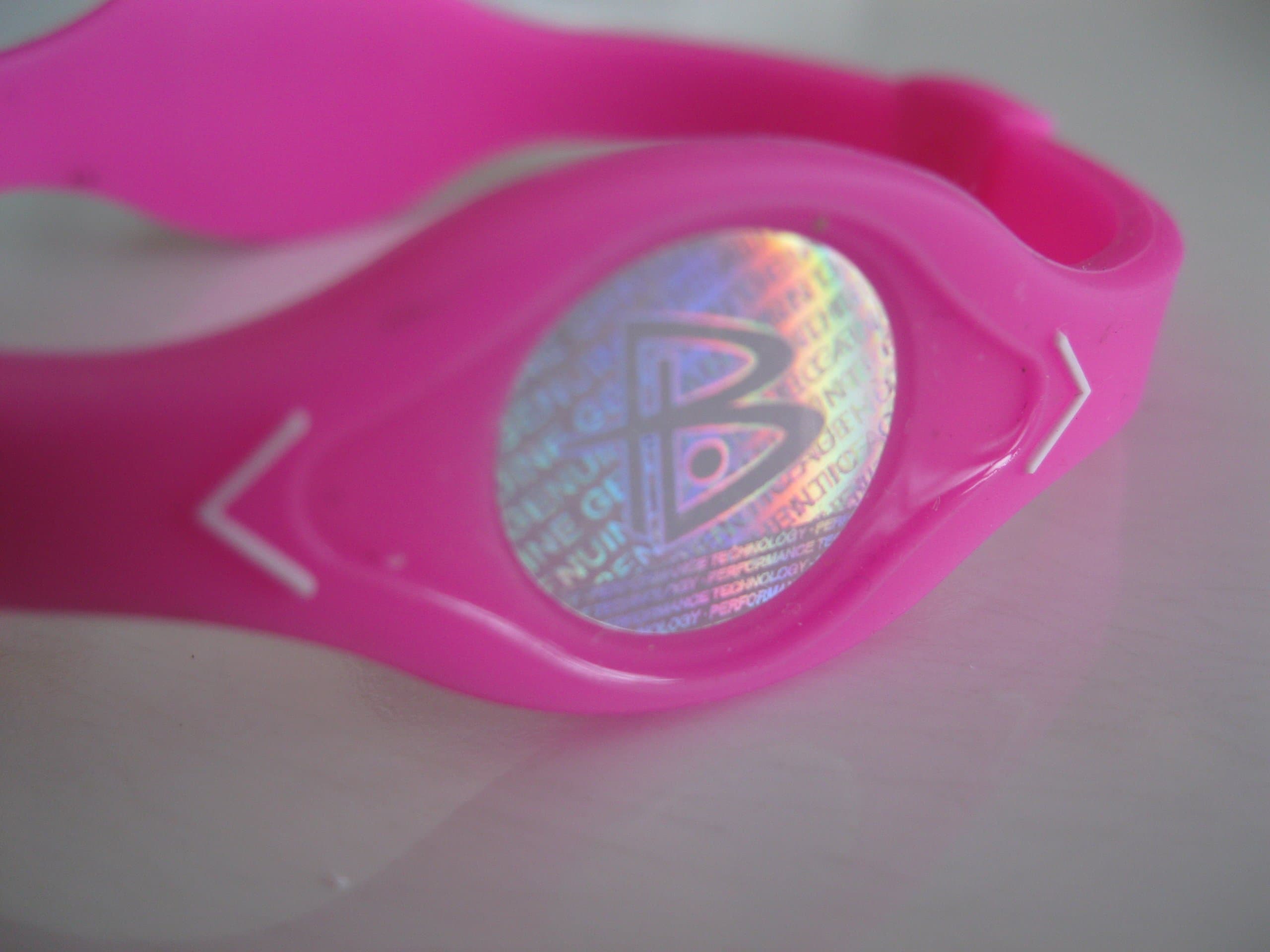 Power Balance Wristband Silicone Bracelet Medium Pink w/ White Letters