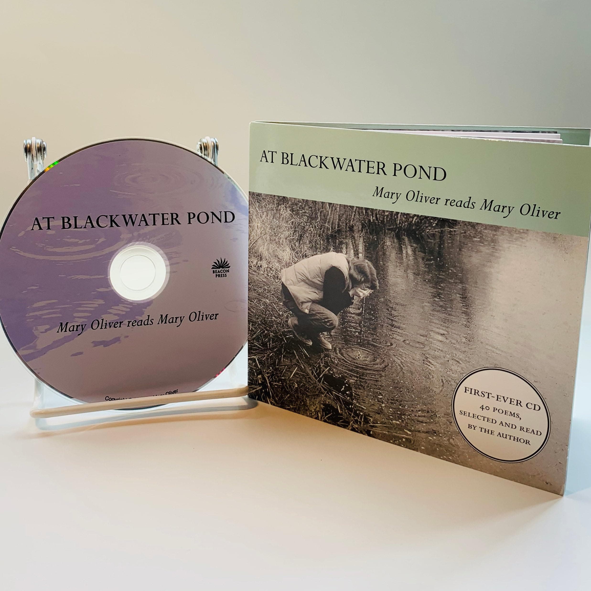 At Blackwater Pond: Mary Oliver reads Mary Oliver Audio CD – Unabridged, April 1, 2006