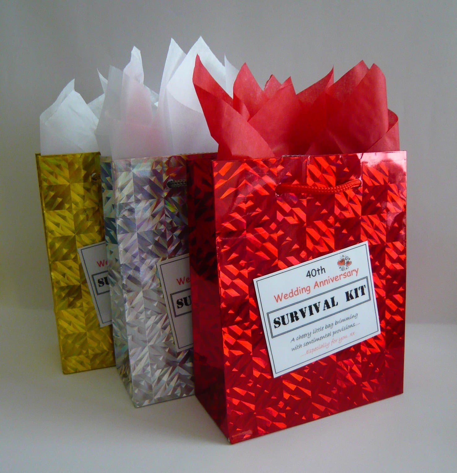 SweetGiftsOnline 40th Ruby Wedding Anniversary Survival Kit. Fun Gift Idea. Novelty Present.