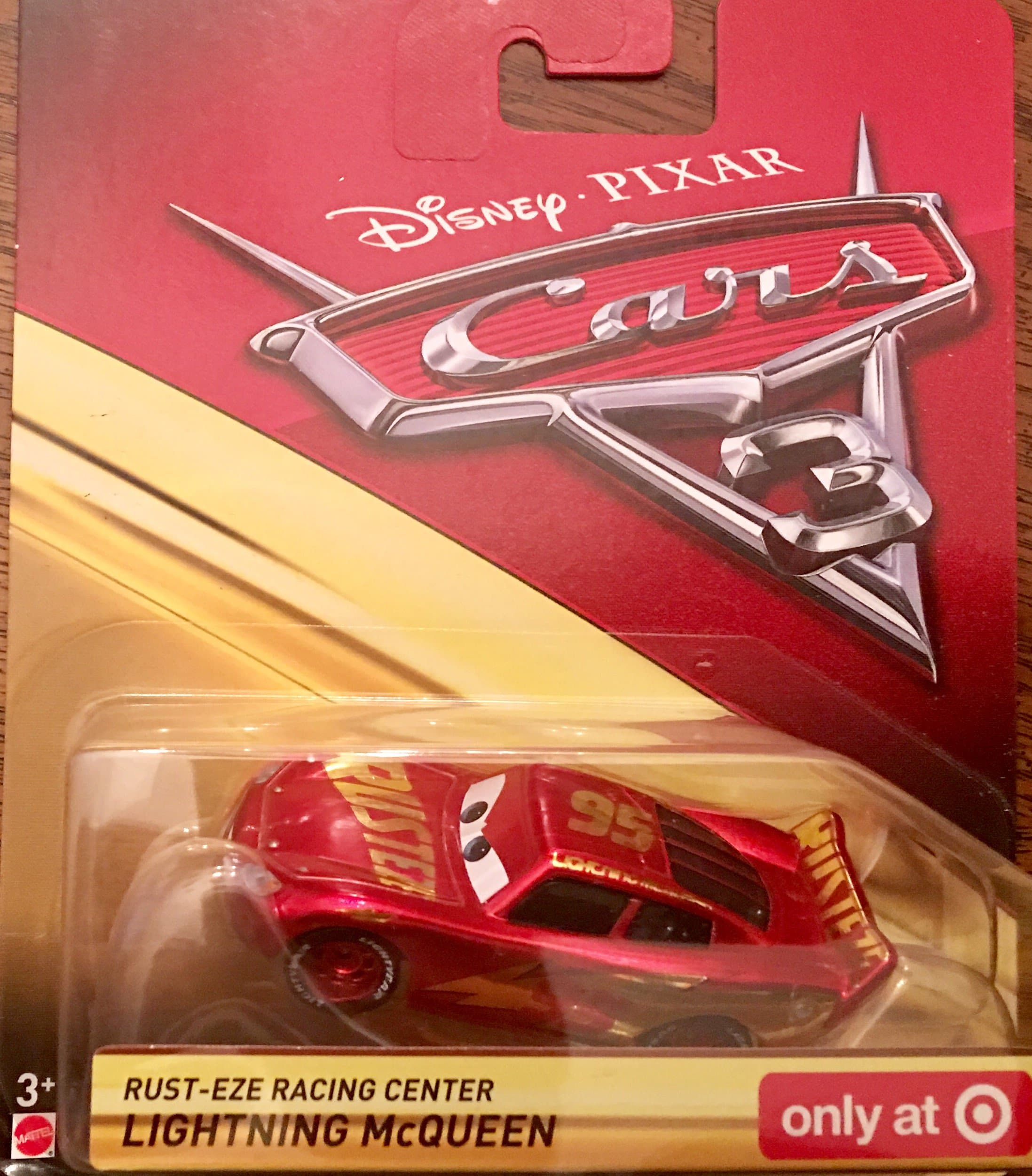 Disney Pixar Cars 3 Rust-EZE Racing Center Lightning McQueen Target Exclusive