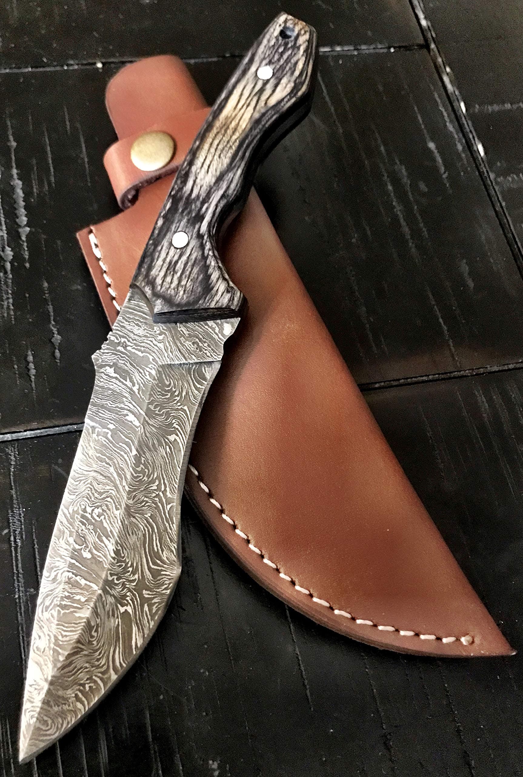 Damascus Steel Knife, Custom Handmade Bowie Knife Hunting Knife 9” Length, Bull Horn Handle with Sheath, Perfect for Hunting, Indoor, Outdoor Activities