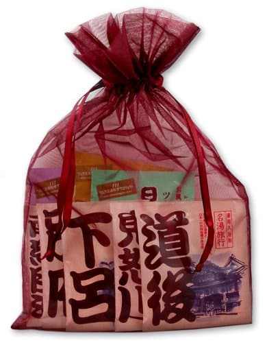 TrueRenu's Japanese Hot Springs Bath Salts Sampler (Eight 25g-30g Packets)